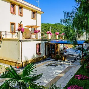 Al Ritrovo 4*, Piazza Armerina Italia